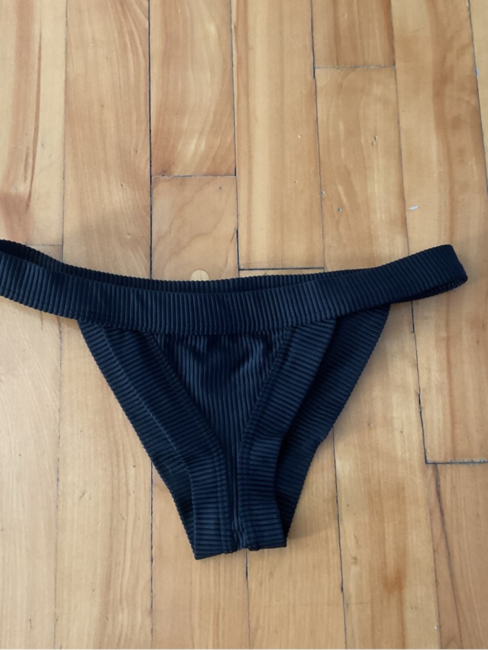 Frankies Bikinis Black Ribbed Bottom, size Small